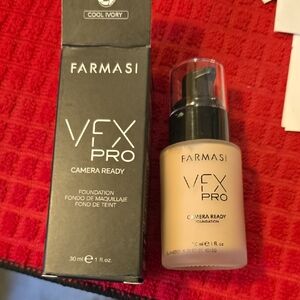 Farmasi VFX Pro Foundation - Cool Ivory